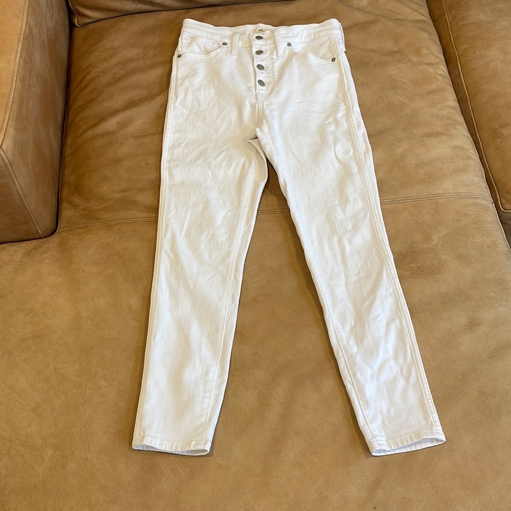 Like New!! Madewell 10” white high rise skinny crop
